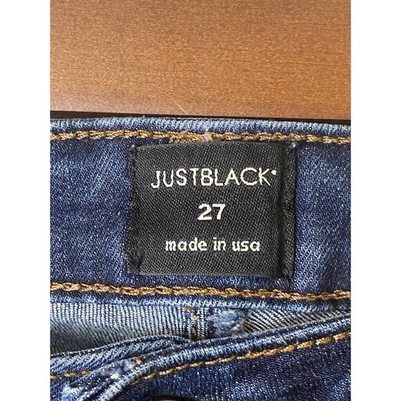 Just Black Women’s Dark Wash Tapered Leg Raw Hem Jeans Size 27 - Picture 3 of 8